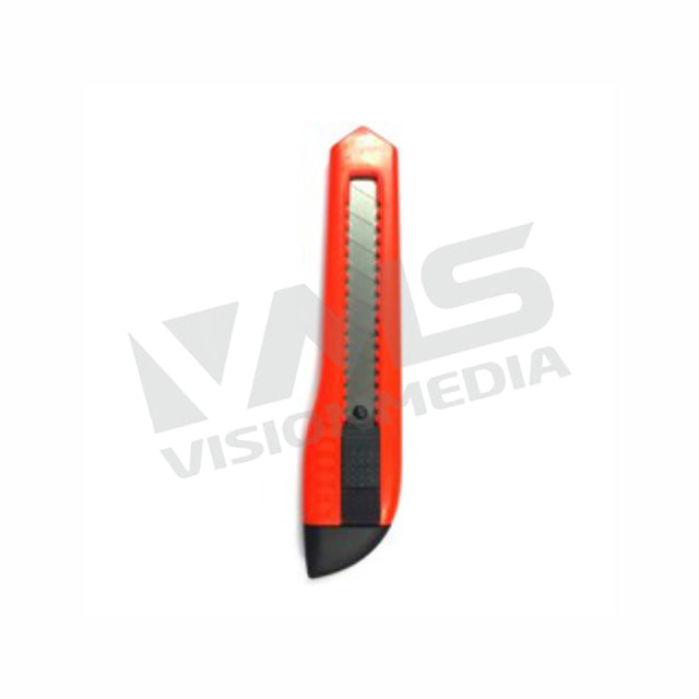 CUTTER PLASTIC D802 (LARGE)